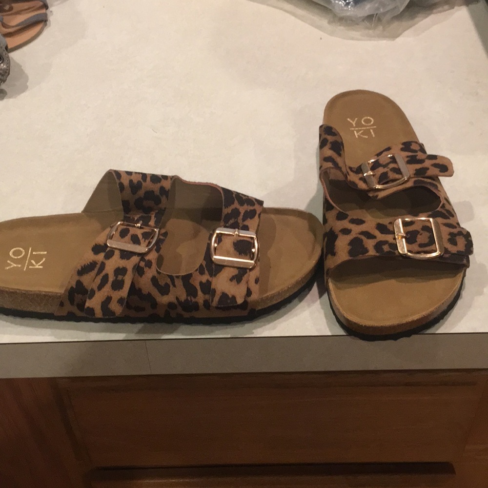 Women’s nwot cheetah sandals size 8 yoki brand - Picture 5 of 7